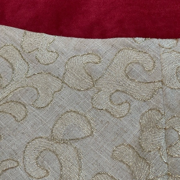 Holiday Time 56 inch Red Velvet Christmas Tree Skirt 9 inch Border Gold scroll - Picture 2 of 6